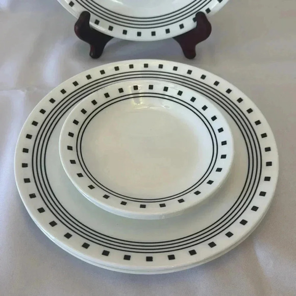 Corelle CITY BLOCK Dinnerware Set of 8 for 4, Modern MCM Black & White Dishes - Picture 3 of 5